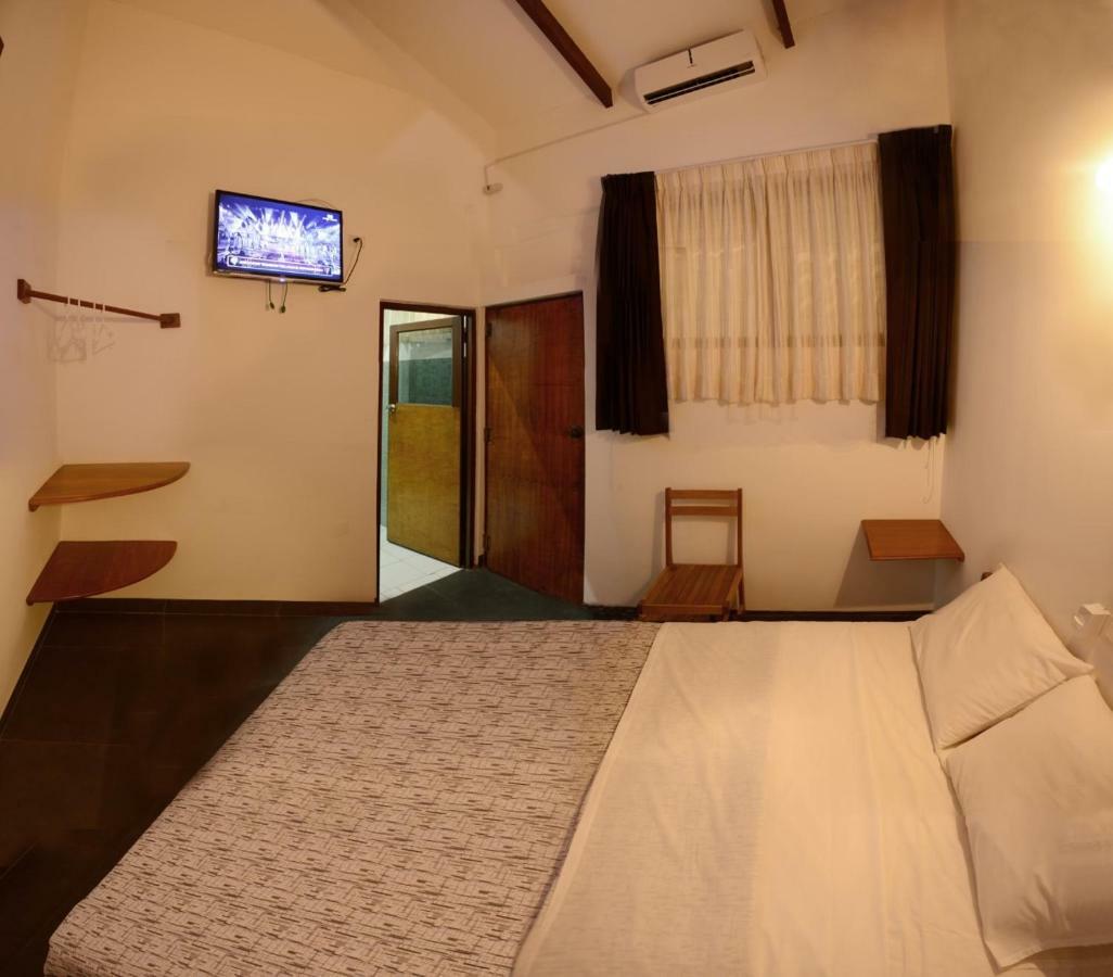 Hostal Casa Blanca Тарапото Экстерьер фото